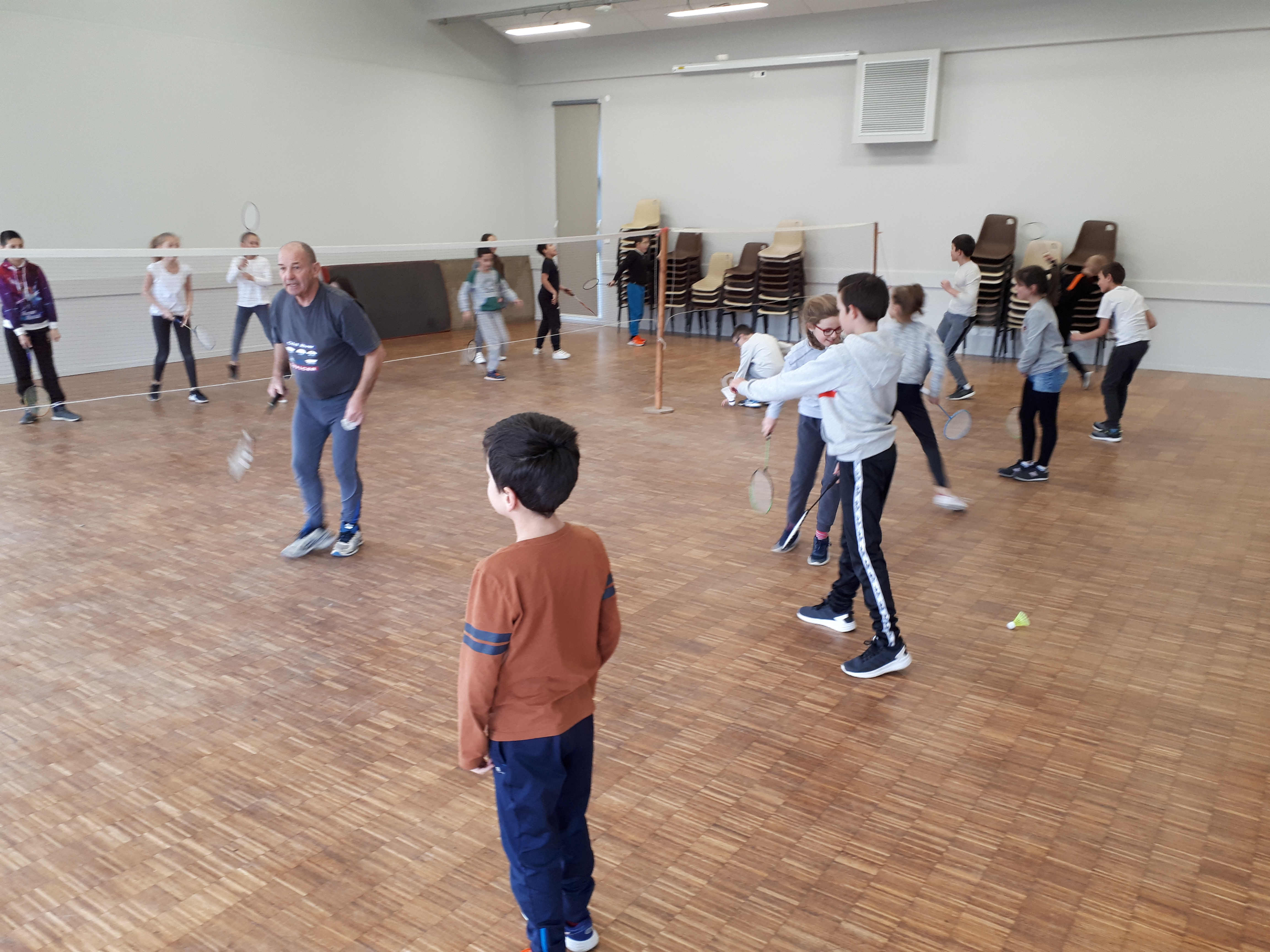 Visuel : Initiation au badminton